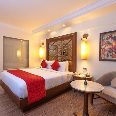 The Saibaba Hotel Chennai Exterior photo