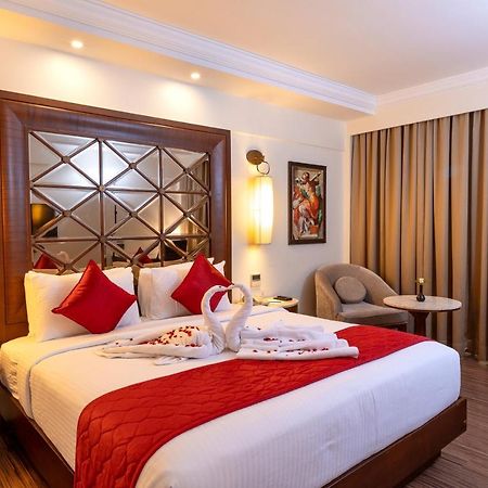 The Saibaba Hotel Chennai Exterior photo