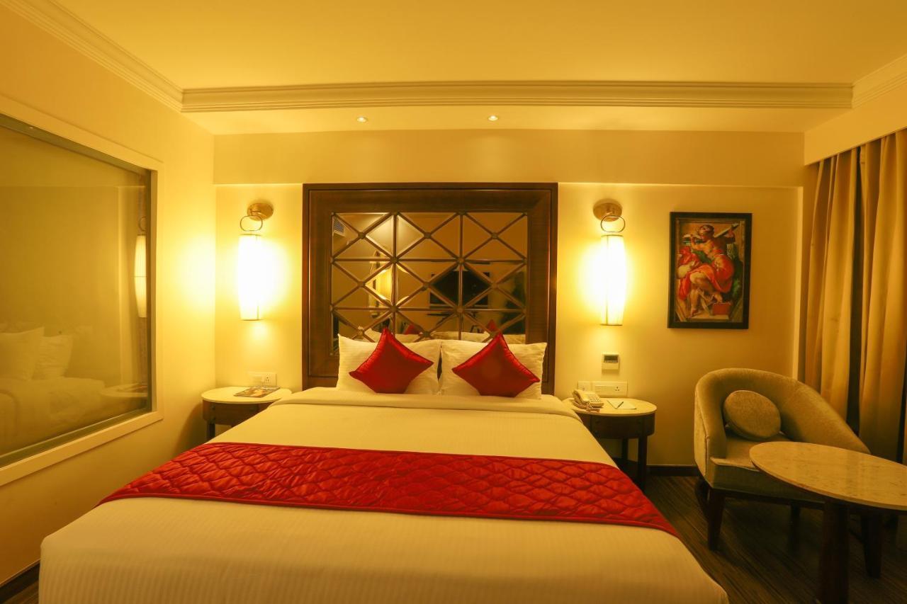 The Saibaba Hotel Chennai Exterior photo